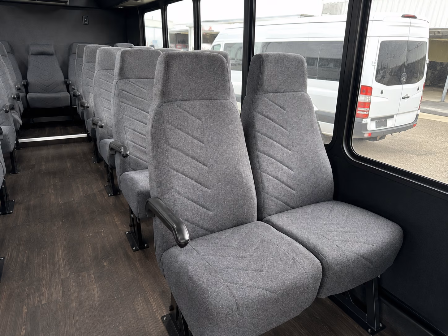 largo 18 passenger minibus interior