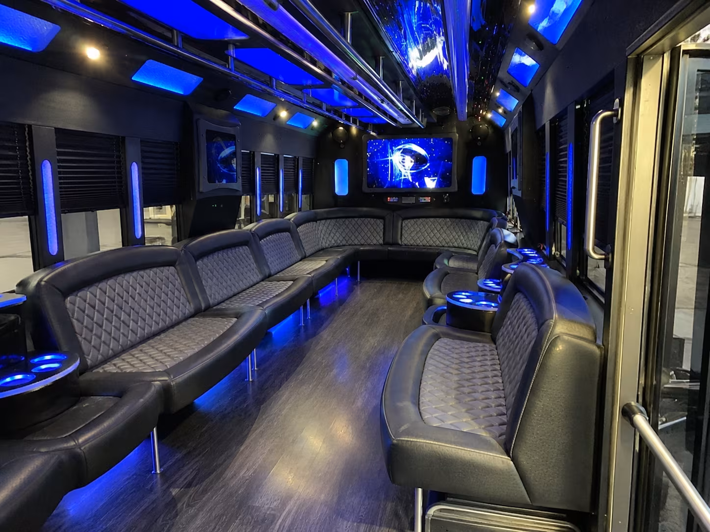 largo 28 passenger party bus interior