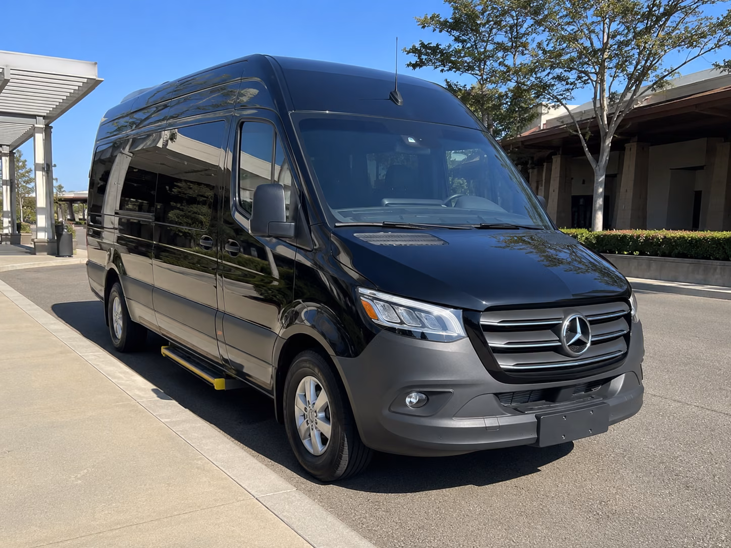 largo sprinter van with driver